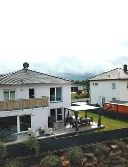 Design-Stadtvilla der Extraklasse - Luxusambiente, Wellness-Sauna & A+ Energieeffizienz - Schmalenberg
