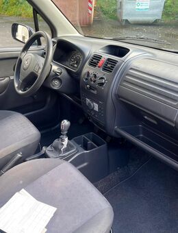OPEL AGILA 1.2 ORG. 45 TKM MIT SCHECKHEFT 1.HAND TÜV NEU - Sundern (Sauerland) Zentrum