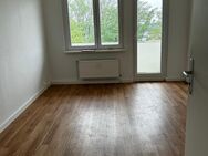 Familienfreundliche 4-Raum Wohnung mit Balkon & Stellplatz - Zossen