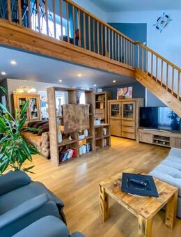 Charmantes Penthouse-Feeling: Großzügige Wohnung mit Dachterrasse in Reinheim - Reinheim