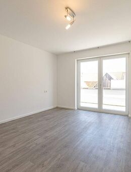 Modernisierte Obergeschoss-Wohnung mit zwei Balkonen und zwei Carports in Stutensee-Friedrichstal - Stutensee