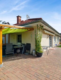 Modernes EFH im Bungalowstil mit idyllischem Garten / Verkauf mit unbefristetem Nießbrauch - Potsdam