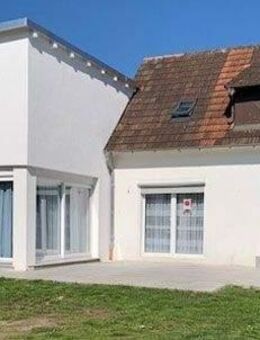 Neubau und Altbau im harmonischen Einklang vereint - Singen (Hohentwiel)