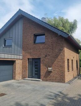 Einfamilienhaus mit großem Garten und Garage - Nörvenich