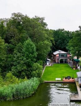 Wassergrundstück in Berlin-Köpenick, traumhafter Seeblick - mit repräsentativer Zweifamilienvilla - Berlin