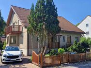 Einziehen & Wohlfühlen: Hochwertige DHH mit Traumküche und Gartenidylle - Berlin