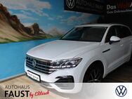 VW Touareg, Elegance Vollleder, Jahr 2018 - Coswig