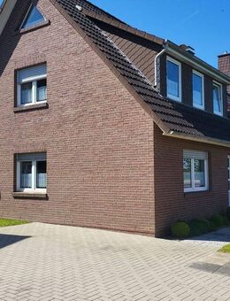 Wohnhaus mit 4 genehmigten Ferienwohnungen in bester Lage von Carolinensiel - Wittmund