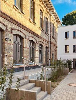 Stadthaus mit Terrasse in historischer Remise - Berlin