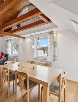 Einladendes Zwei-Dreifamilienhaus in Ludwigsburg Oßweil - Ludwigsburg