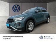 VW T-Roc, 1.0 TSI Life d113cx, Jahr 2023 - Neu Isenburg