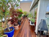 Top!! Exklusive Penthouse-Wohnung mit 5 Zimmern, 2 Stellplätze und Einbauküche - Frankfurt (Main)