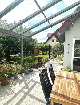 Modernes Einfamilienhaus mit Doppelgarage u. herrlichem Garten - Pfarrweisach