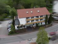 Großes, schönes Haus mit Blick auf die Schwarzwaldberge im Heidelbeerdorf Enzklösterle - Enzklösterle