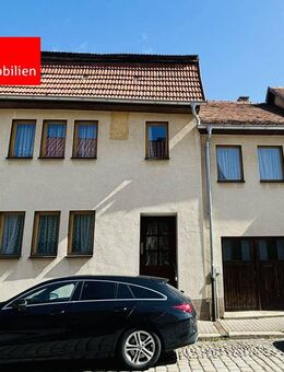 ***Reihenmittelhaus mit Garage und Garten in zentraler Lage von Stadtilm*** - Stadtilm