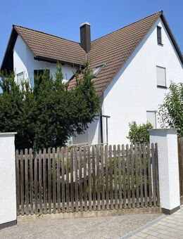 Gelegenheit!Goßzügiges, sehr gepflegtes 1-2 Fam. Haus Nbg.West - Nürnberg