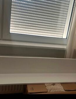 Bilderleiste in Weiß (mit Macke unten drunter siehe Bilder) - Netphen Oelgershausen