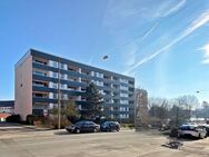 NÜRNBERG-WÖHRD: GEPFLEGTE 3-ZI-ETW NAHE WÖHRDER SEE UND TH MIT EINBAUKÜCHE UND GROSSEM WEST-BALKON - Nürnberg