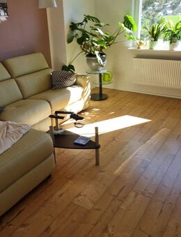 Familienidyll in Leopoldshöhe: Zweifamilienhaus mit Ausbaupotenzial auf 1.247 m² Grundstück - Leopoldshöhe