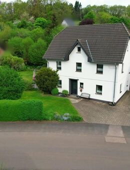 PROVISIONSFREI FÜR KAUFENDE! 3.739 m² Grundstück! Einfamilienhaus mit 5 Zimmern & großem Garten - Kall