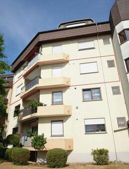 Stilvolle, modernisierte 4-Zimmer-Wohnung mit Balkon und EBK in Gottmadingen inkl. Garage - Gottmadingen