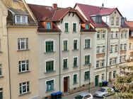 Frisch bezogenes Mehrfamilienhaus mit Balkonen und Wintergärten in guter Lage von Altenburg - Altenburg