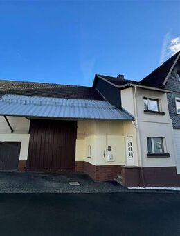 Gemütlich modernisiertes Einfamilienhaus mit Scheune in Holzhausen! - Dautphetal