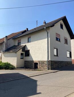 Top-Gelegenheit! Einfamilienhaus mit Scheune und großem Grundstück in Spall zu verkaufen! - Spall