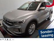 VW T-Roc, 1.0 TSI Style Massage A, Jahr 2023 - Wackersdorf