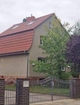 IMMOBERLIN.DE - Charmantes Einfamilienhaus mit stilvollem Ambiente & Gartenidyll - Falkensee