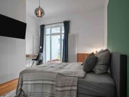 Helles und großes Zimmer in einem Co-Living-Apartment in Frankfurt - Frankfurt (Main)