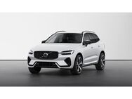 Volvo XC60, B4 Benzin Plus Dark Pilot H&K, Jahr 2023 - Bergheim (Nordrhein-Westfalen)