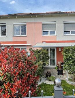 Eingetragenes Wohnrecht! | Traumhafte Doppelhaushälfte in Fürther Top-Lage | Garage, Terrasse u. Garten - Fürth