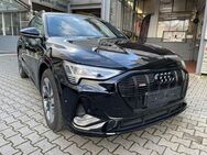 Audi e-tron, 55 quattro S line innen außen-B&O S line, Jahr 2022 - Frankfurt (Main)