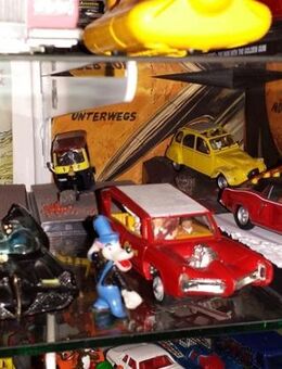 26 James Bond Modelle unbenutzt 2000er Jahre - Berlin Charlottenburg-Wilmersdorf