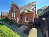 Wohlfühloase mitten im Stadtzentrum von Husum - Charmantes Reihenendhaus mit sonnigem Garten - Husum (Schleswig-Holstein)