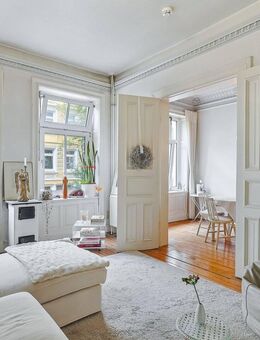 Urbaner Charme trifft grüne Oase: Vermieteter Altbauklassiker in Eimsbüttels Bestlage - Hamburg