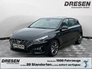 Hyundai i30, Trend Mild-Hybrid 2-Zonen Mehrzonenklima, Jahr 2022 - Mönchengladbach