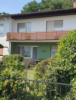Große Wohnung in ruhiger Lage am Waldrand zu vermieten - Linden (Hessen)