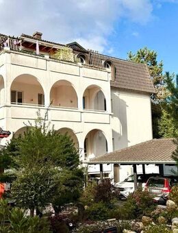 Wunderschöne, großzügige Altbauwohnung! Großer Balkon-toller Schnitt-zentral gelegen - Bad Honnef