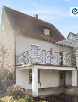 Freistehendes Einfamilienhaus mit großem Garten in Goßmannsdorf - Perfekt für die ganze Familie! - Ochsenfurt