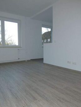 *** Charmante 2-Zi.-Whg. mit Loggia in grüner Lage! *** - Essen