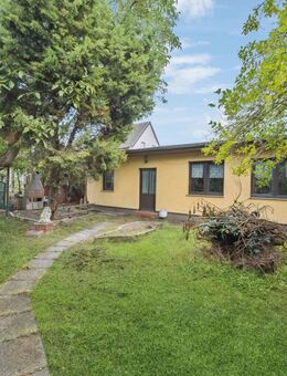 Großes Grundstück mit 2 Bungalows in der Nähe des Mittellandkanals in Haldensleben - Haldensleben