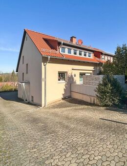 Kapitalanlage: Gepflegte Doppelhaushälfte mit Terrasse in gefragter Lage von Northeim - Northeim