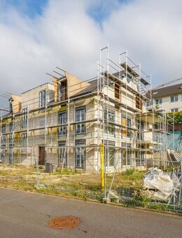 Moderne Dachgeschosswohnung mit Balkon in Velbert - Velbert