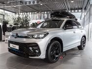 VW Tiguan, 1.5 eTSI e W R-Line SoundSys, Jahr 2024 - Rellingen