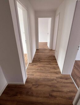 3-Zimmer-Wohnung in bester Lage von Stadtbergens: Citynah, Modern, Erstbezug nach Renovierung - Stadtbergen