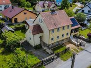 Wohnen wo andere Urlaub machen! Doppelhaushälfte mit Gartenhaus und Garage - Hohnstein