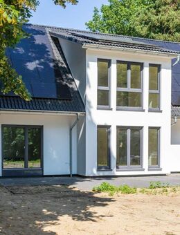 Waterfront property - first occupancy in new building with private jetty - Berlin