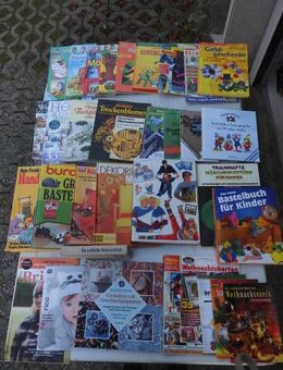 Bastelbücher Handarbeitsbücher Basteln Handarbeit Bücher zus. 5,- - Flensburg